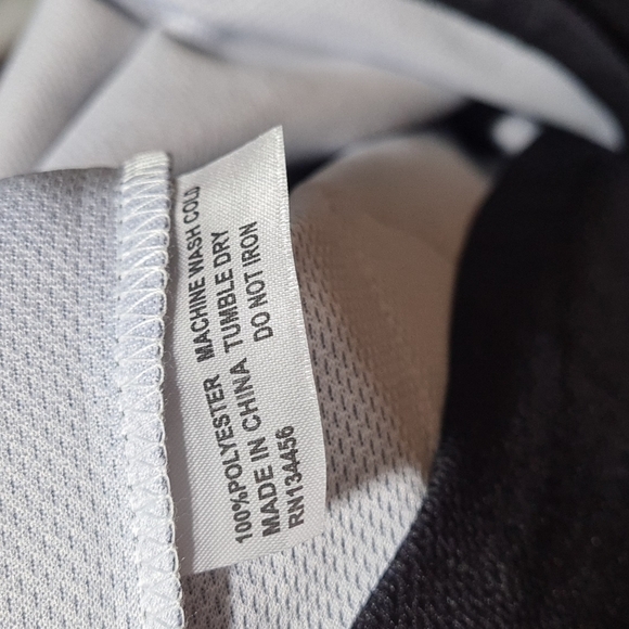 Sesame Street Hockey Jersey Size Medium NWT - Picture 6 of 10